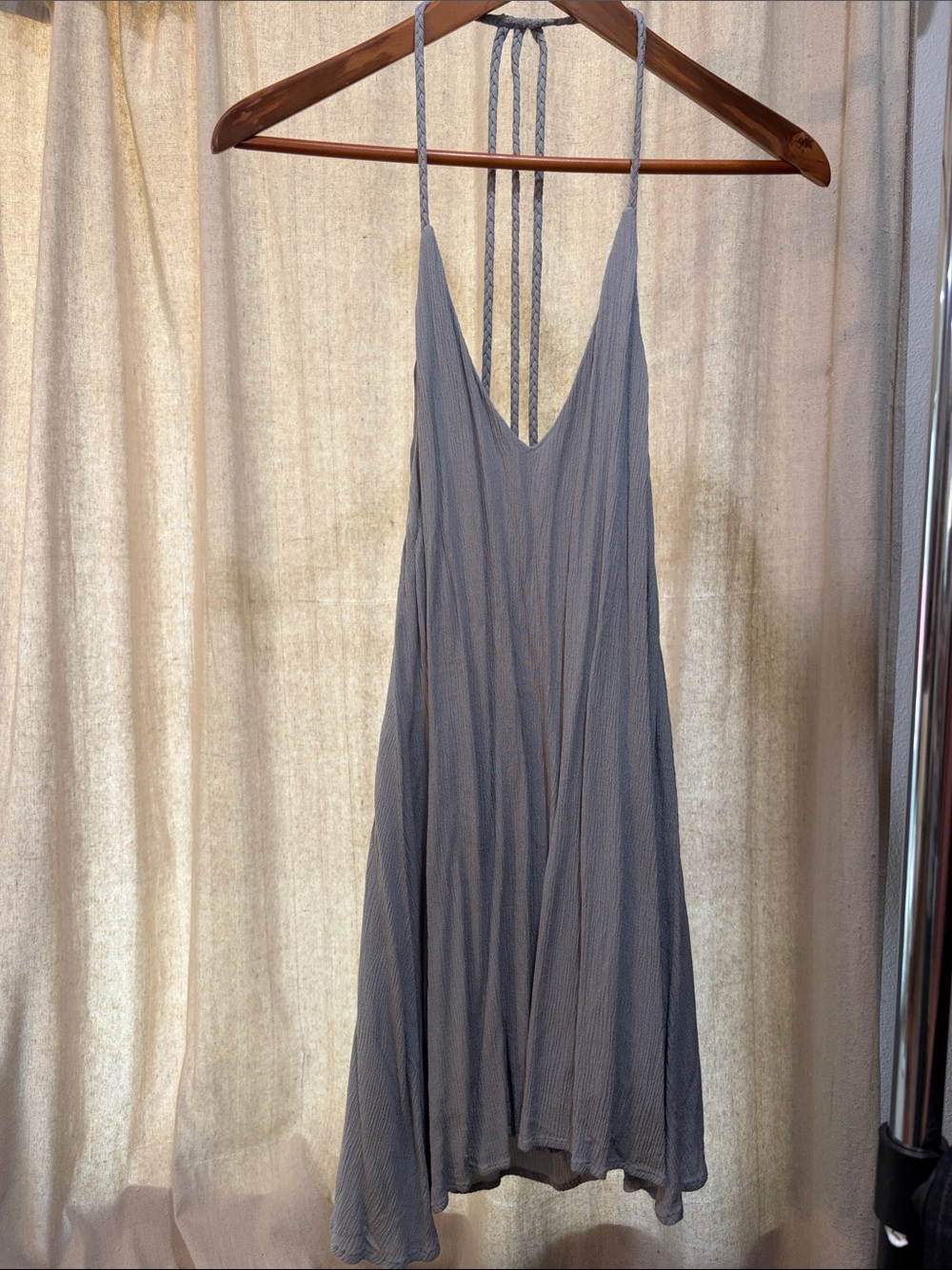 Toby Sleeveless V-Neck Women's Flowy Dress in Light Gray